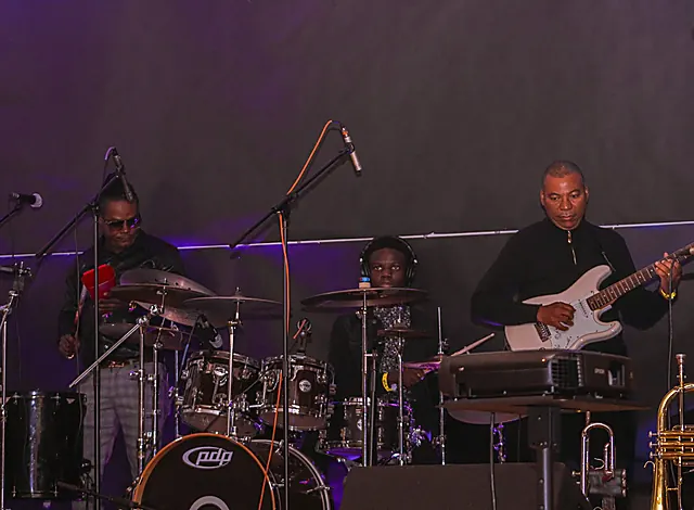 Concert, photographed by Leyna Photography