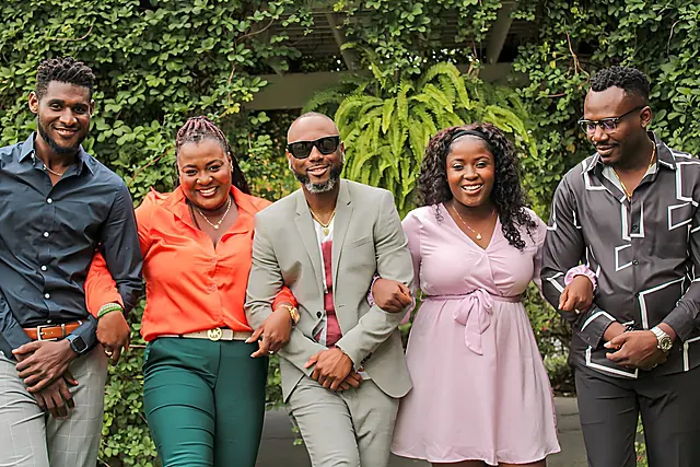 Outdoor Portraits, photographed by Leyna Photography