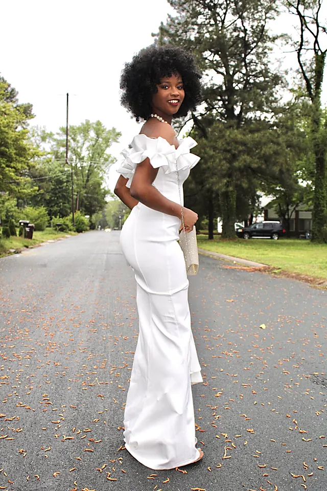 Prom, photographed by Leyna Photography