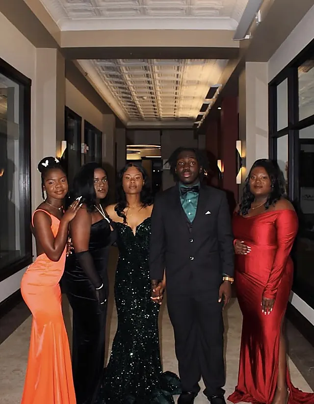 Prom, photographed by Leyna Photography