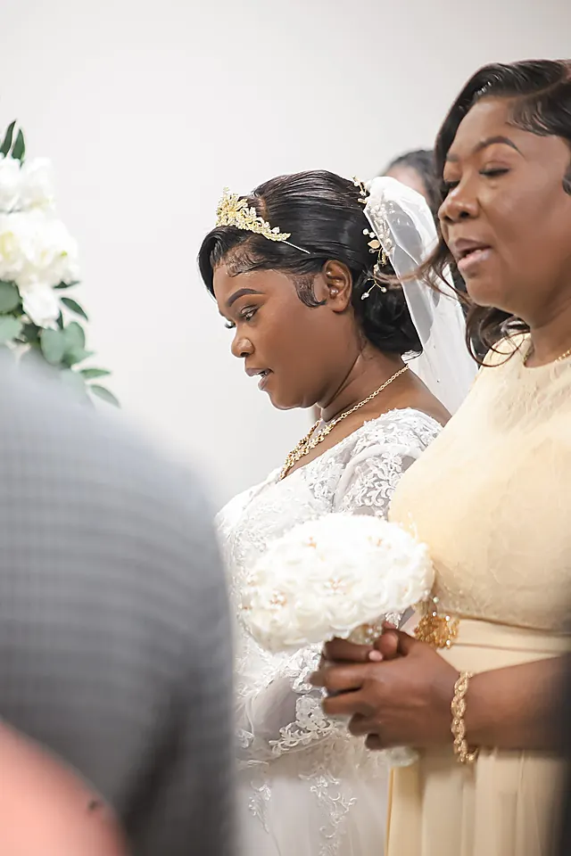 Wedding, photographed by Leyna Photography