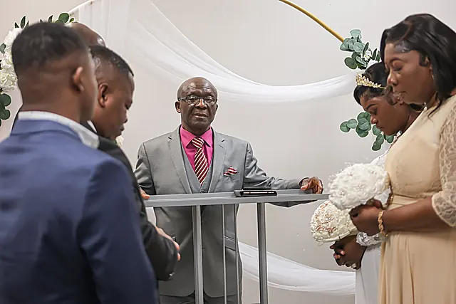 Wedding, photographed by Leyna Photography