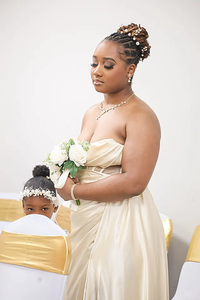 Wedding, photographed by Leyna Photography