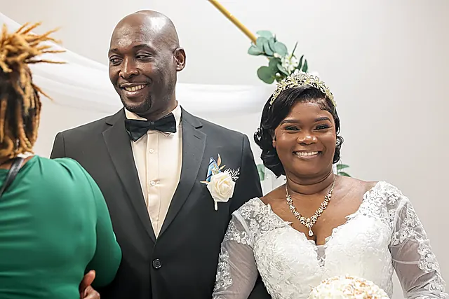 Wedding, photographed by Leyna Photography