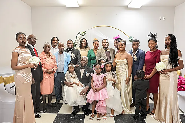 Wedding, photographed by Leyna Photography
