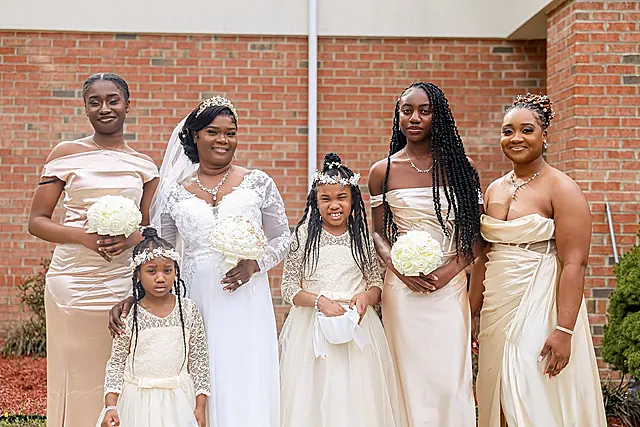 Wedding, photographed by Leyna Photography
