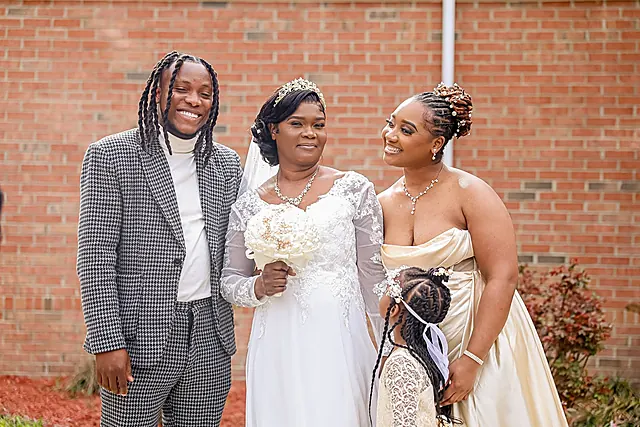 Wedding, photographed by Leyna Photography