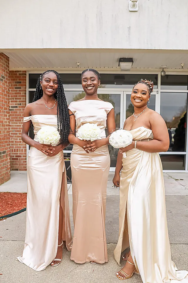 Wedding, photographed by Leyna Photography